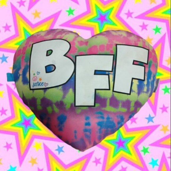 Justice Pillow 💖  🌟 - Picture 1 of 3